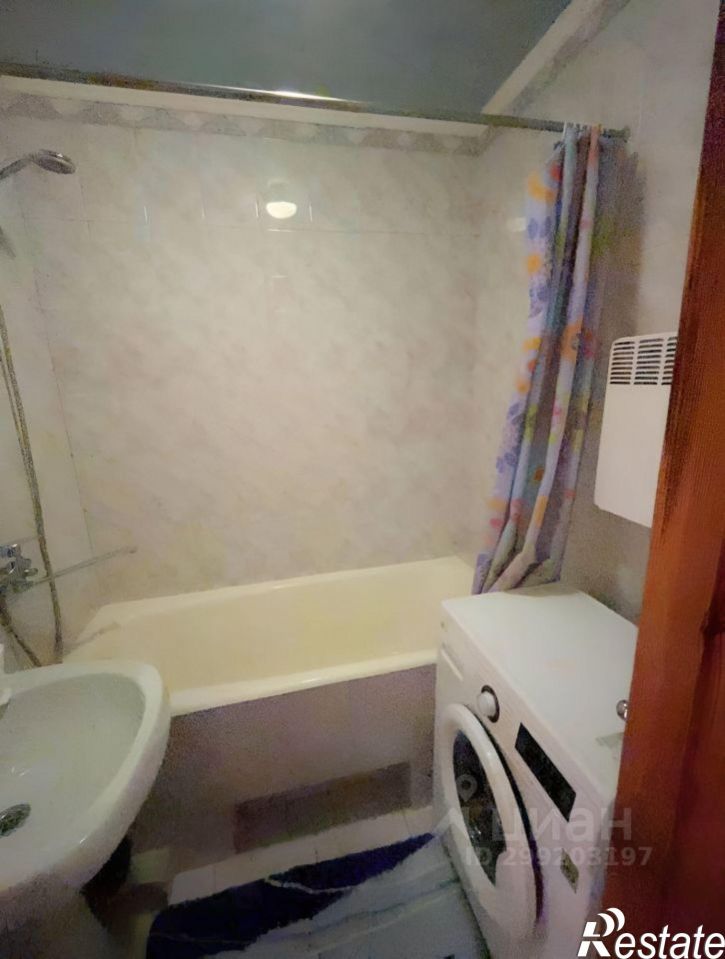 2-комн квартира ул Бирюзова, 40,  д. 40