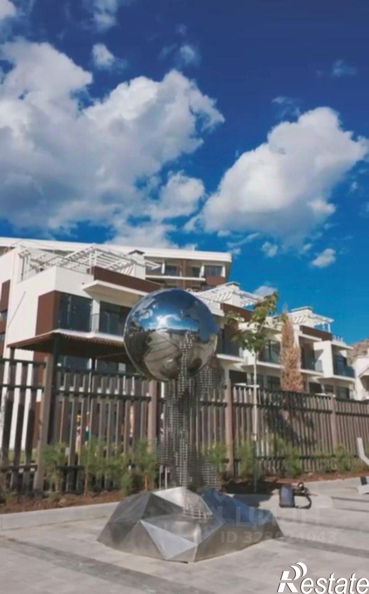 Купить квартиру за 13 600 000 рублей на Набережная улица, 75