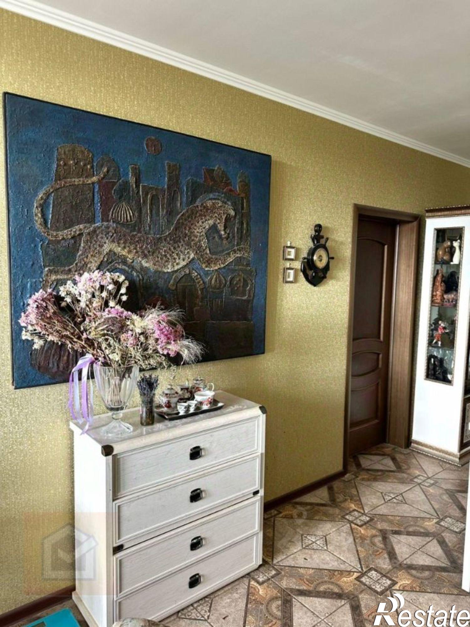 Купить квартиру за 13 000 000 рублей на Коммунальная улица, 5