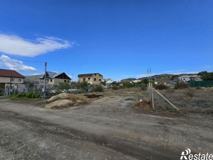 Земельный участок