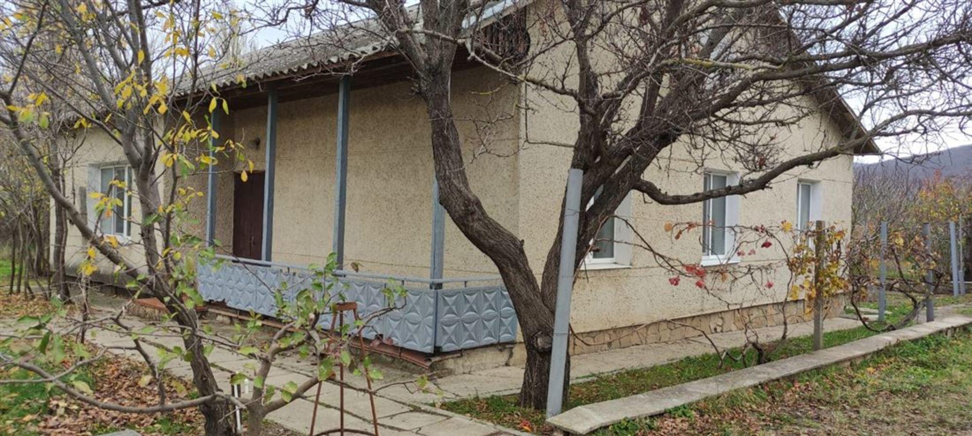 Купить дачу, дом, коттедж за 15 000 000 рублей на ул Ласкина, д. 27