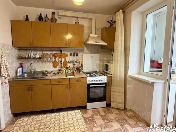 3-комн квартира ул Истрашкина, 15,  д. 15