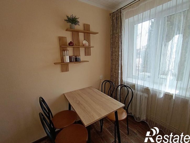 2-комн квартира улица гагарина, 6